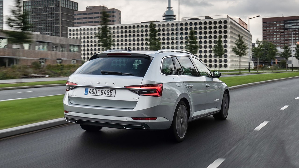 2021 Skoda Superb Combi 2.0 TSI Sportline