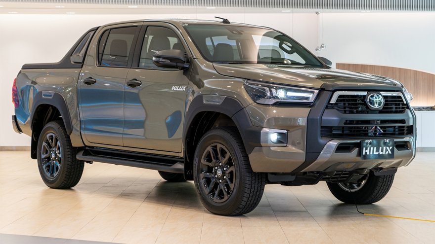 2023 Toyota Hilux 2.8