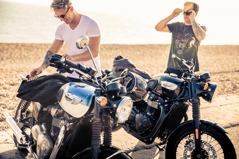 Triumph_Bonneville_T100