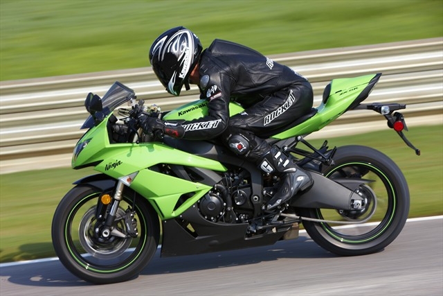 Kawasaki_ZX_6R