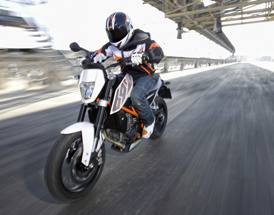 KTM_Duke_690