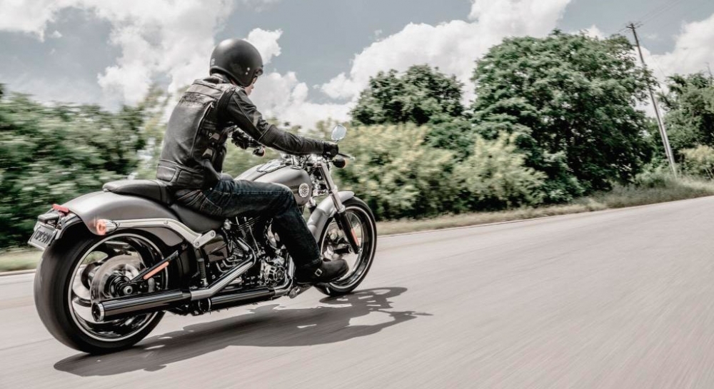 Harley-Davidson_Softail_Breakout