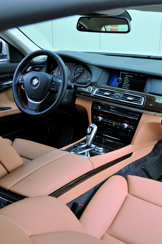 BMW_7-Series_730d