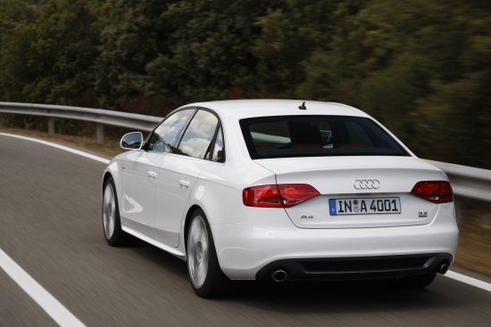 Audi_A4 Sedan_2.0 TFSI quattro