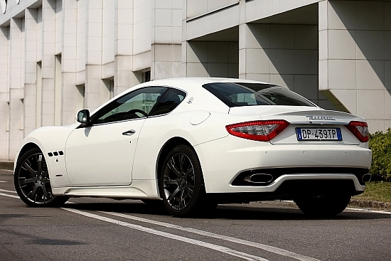 Maserati_GranTurismo_4.7 Red S Auto