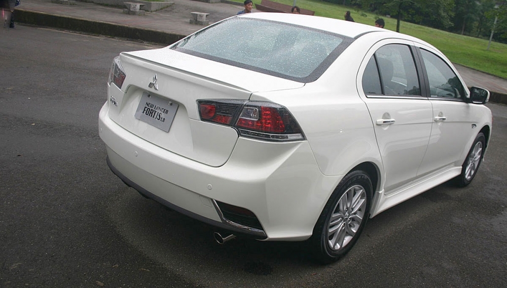 Mitsubishi_Lancer(NEW)_Fortis 1.8豪華型