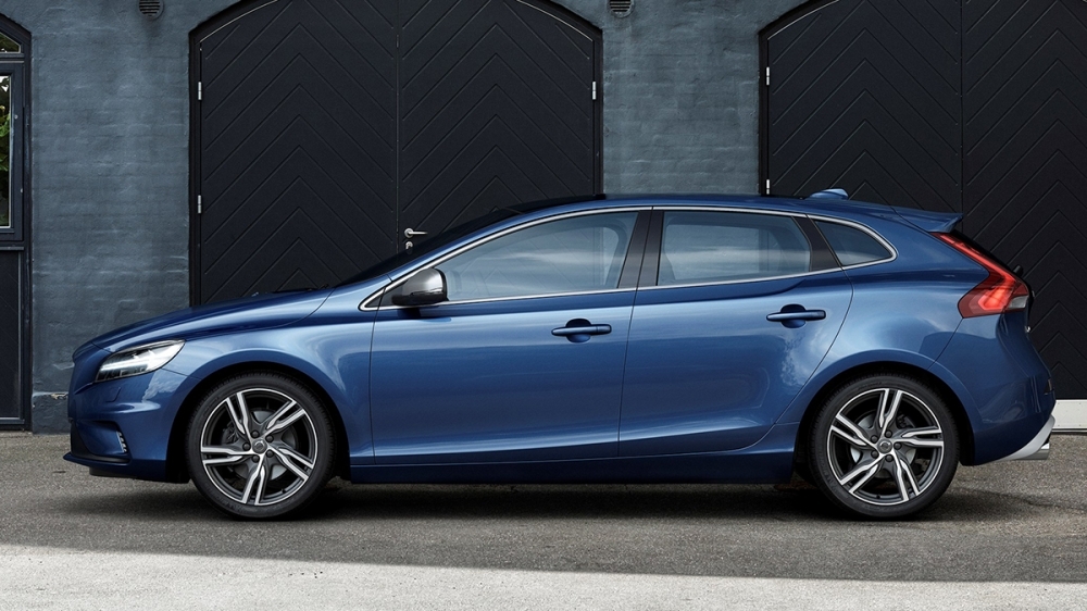 Volvo_V40 _D4 R-Design