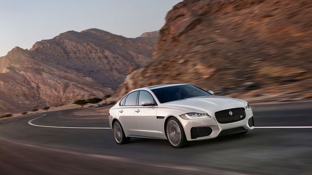 Jaguar_XF_S