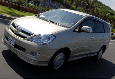 2010 Toyota Innova 2.7 G