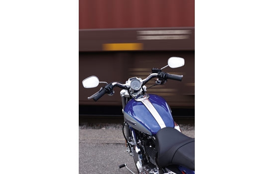 Harley-Davidson_Sportster_XL1200C