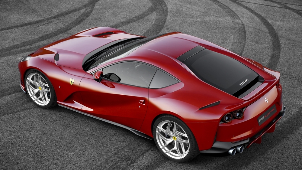 2019 Ferrari 812 Superfast V12