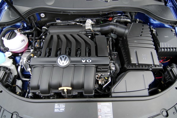 Volkswagen_Passat Variant R36_3.6