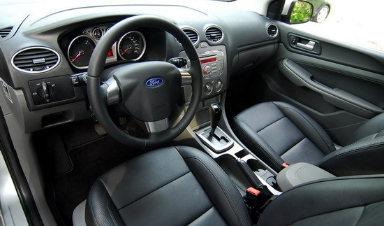 Ford_Focus_TDCi Ghia 2.0四門豪華經典款
