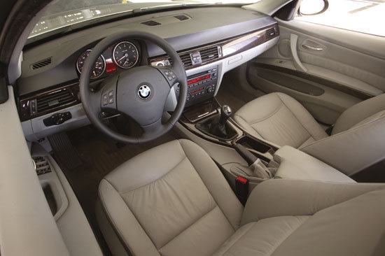 BMW_3-Series Sedan_330i