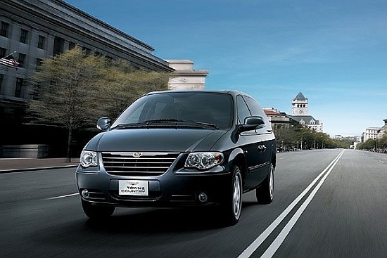 Chrysler_Town &amp; Country_3.3 旗艦型