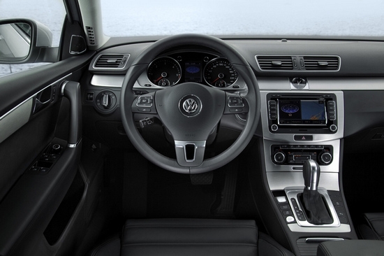 Volkswagen_Passat Sedan_1.8 TSI Executive Edition