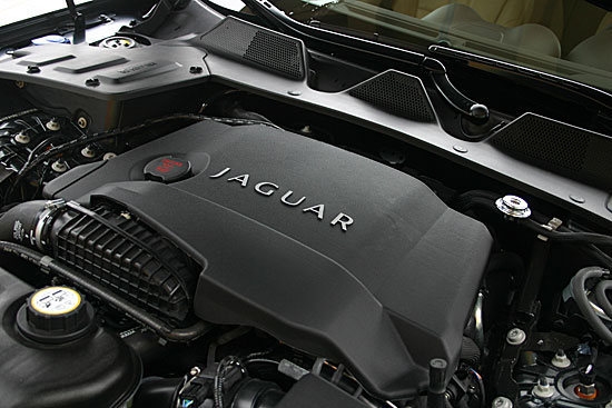 Jaguar_XJ_3.0 SuperV6 LWB Premium