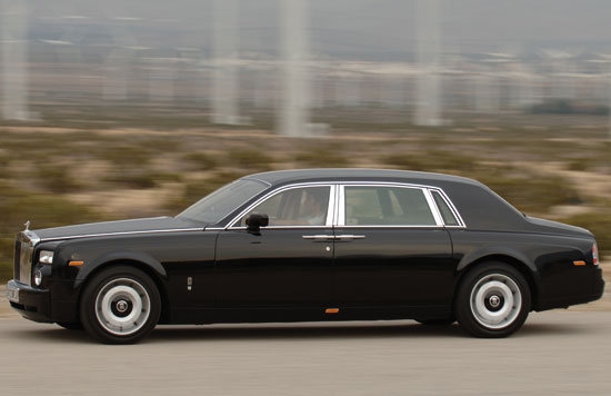 Rolls-Royce_Phantom_6.75 V12 EWB