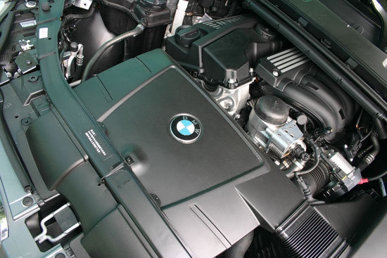 BMW_3-Series Sedan_320i