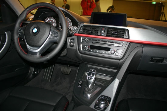 BMW_3-Series Touring_320d Sport