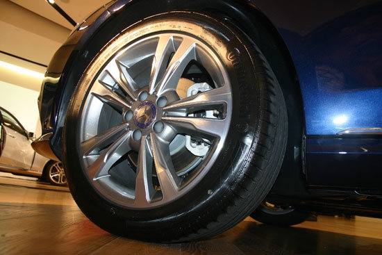 M-Benz_E-Class Sedan(NEW)_E300 BlueTEC Hybrid Avantgarde
