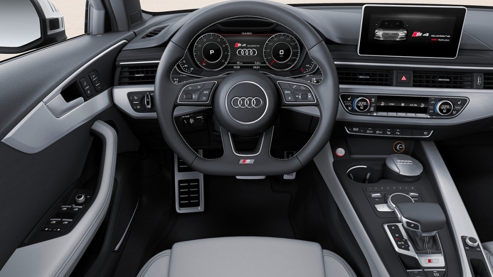 Audi_A4 Avant_S4
