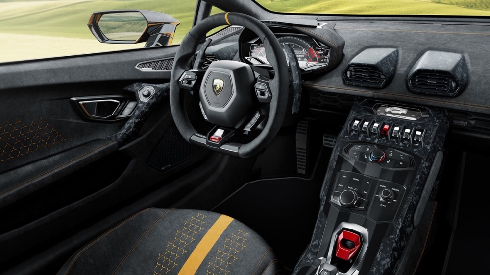 2019 Lamborghini Huracan Coupe Performante