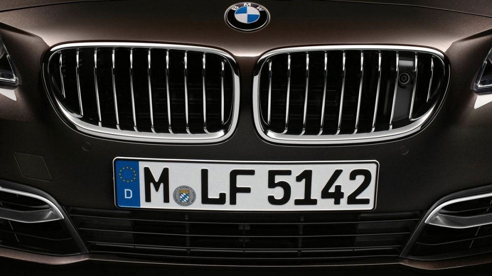 BMW_5-Series Sedan_520i Pure Luxury