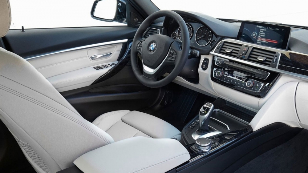 2018 BMW 3-Series Touring 318i