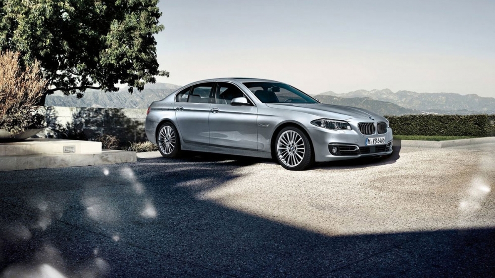 BMW_5-Series Sedan_535i Luxury Line