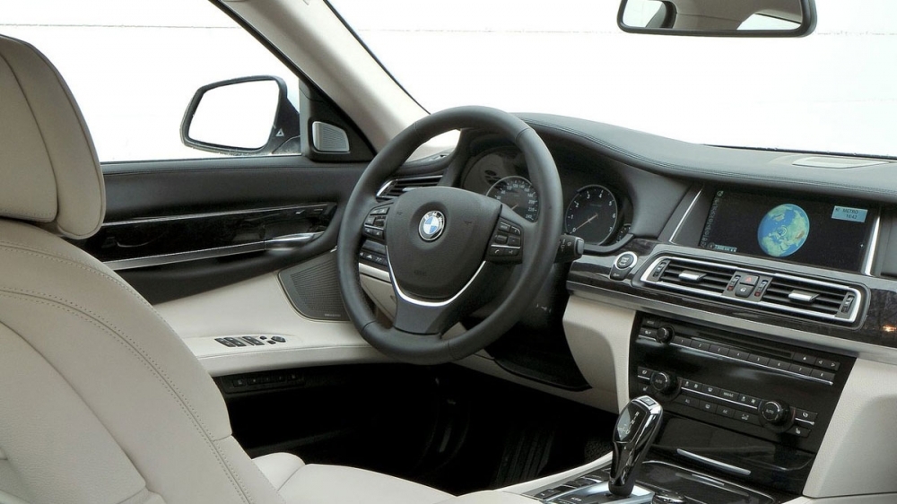 BMW_7-Series_760Li