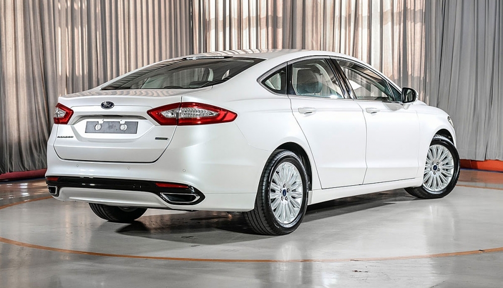 Ford_Mondeo_EcoBoost 240
