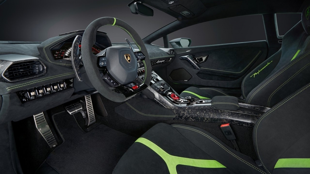 2019 Lamborghini Huracan Coupe Performante