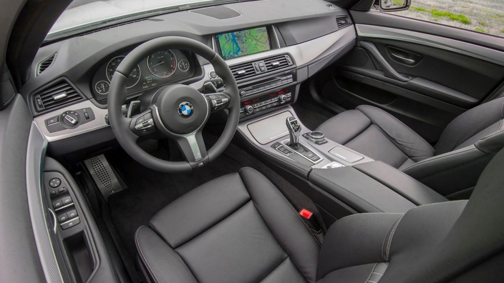 BMW_5-Series Sedan_535d M Sport Package