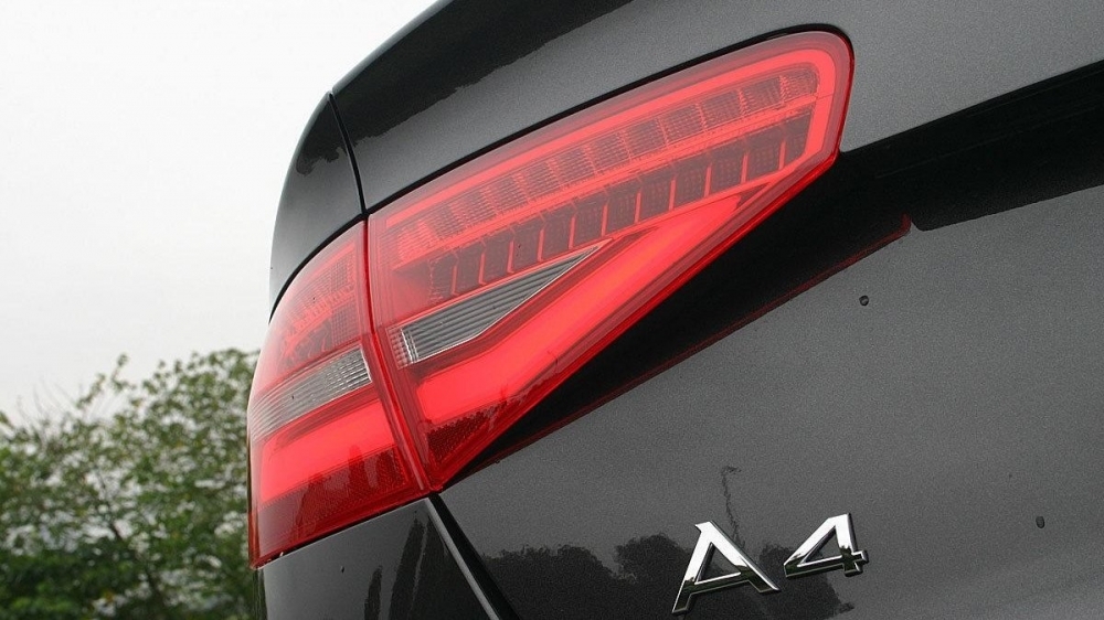 Audi_A4 Sedan_25 TFSI Urban