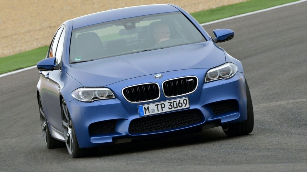 BMW_5-Series Sedan_M5