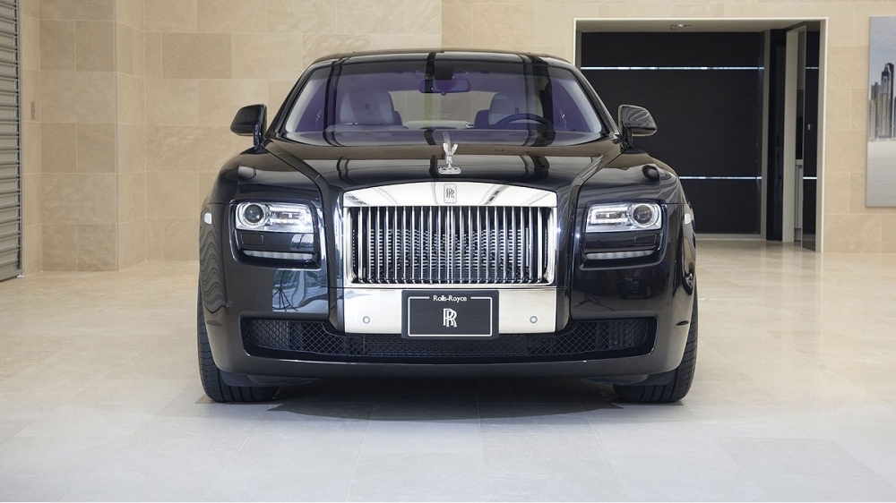 Rolls-Royce_Ghost_6.6 V12 EWB
