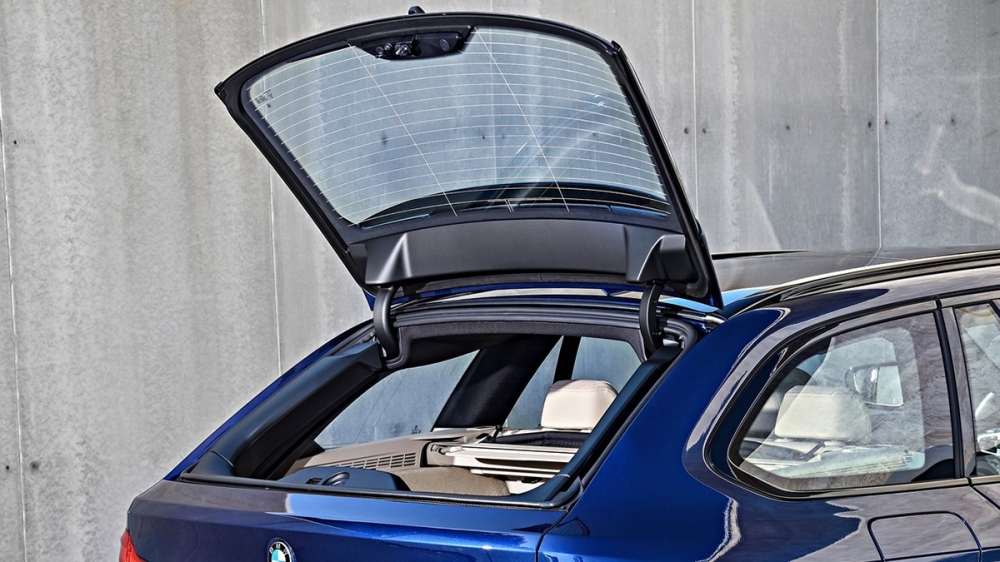 2019 BMW 5-Series Touring 520d Luxury