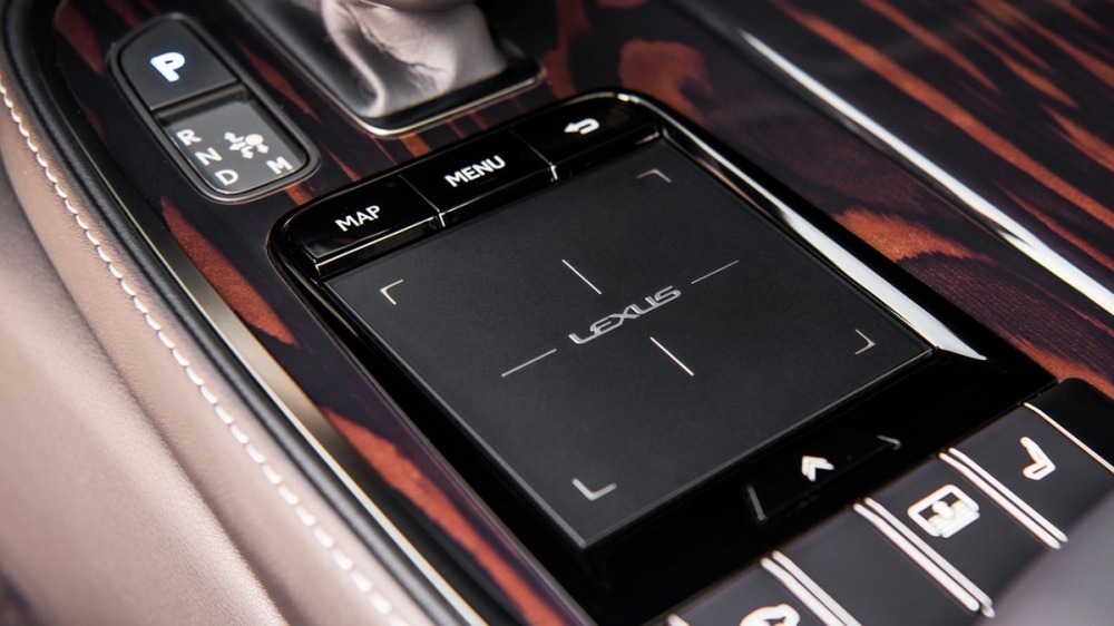 2020 Lexus LS 500頂級版