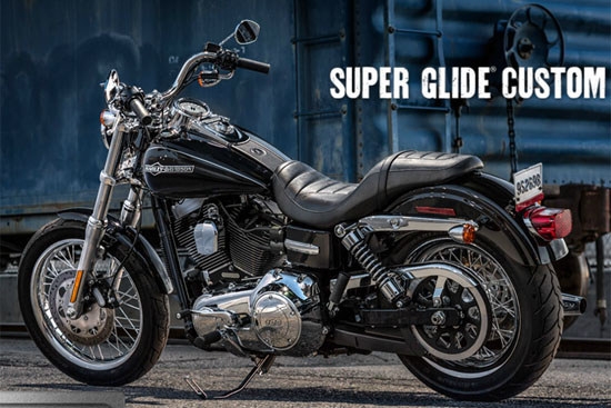 Harley-Davidson_Dyna_Super Glide Custom