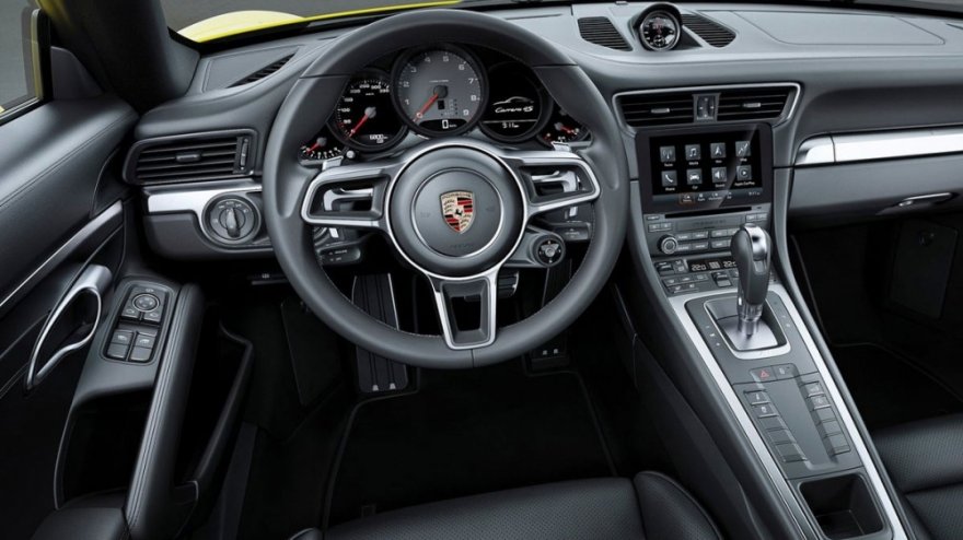 Porsche_911 Carrera 4_Coupe