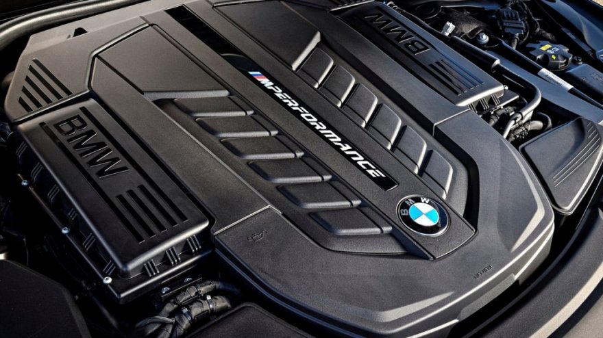 2020 BMW 7-Series M760Li xDrive