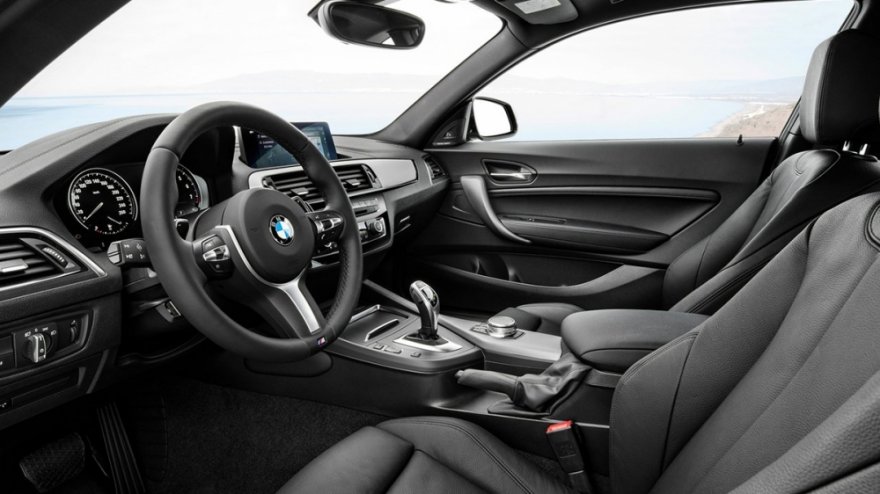 2019 BMW 2-Series 220i M Sport
