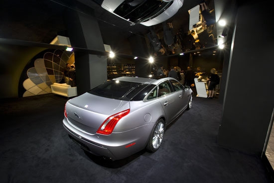 Jaguar_XJ_L V6 S/C Platinum