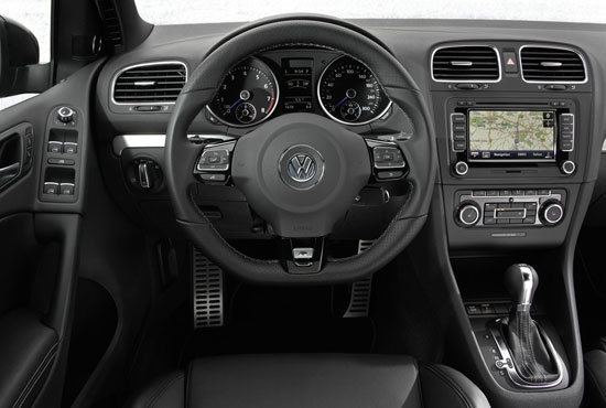 Volkswagen_Golf_R 3D