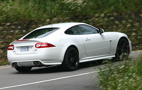Jaguar_XKR_5.0 V8 SC Dynamic Speed & Black
