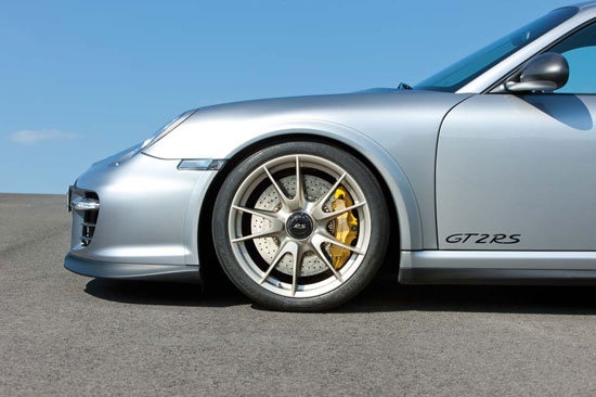 Porsche_911 GT2_RS