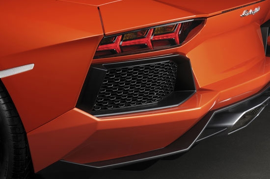 Lamborghini_Aventador_LP 700-4