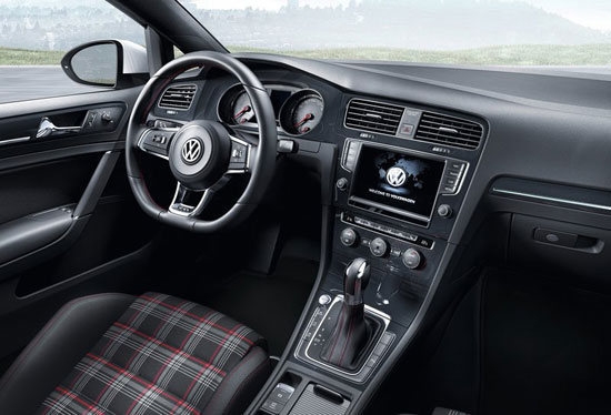 Volkswagen_Golf(NEW)_GTI