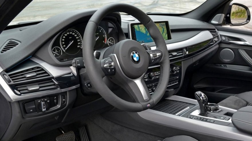 BMW_X5_xDriveM50d